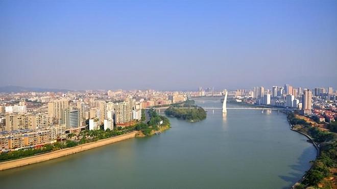 江西日报，聚焦江西发展新篇章